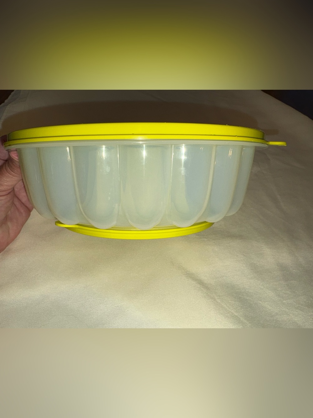 Vintage Tupperware jello mold